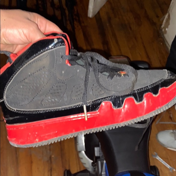 Used - Picture 2 of 2